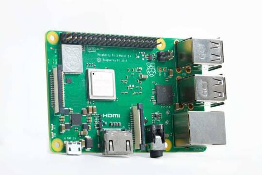 Raspberry Pi 3 Model B+ - 4